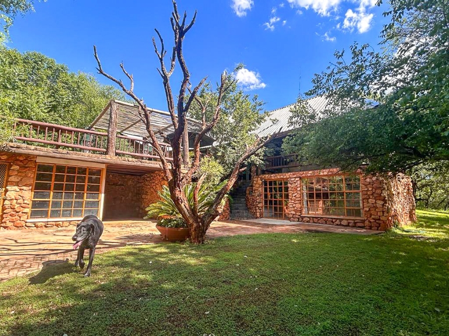 7 Bedroom Property for Sale in Parys Free State